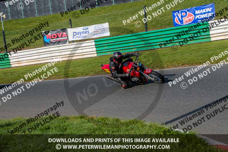 PJ Motorsport Photography 2018;enduro digital images;event digital images;eventdigitalimages;mallory park;mallory park photographs;mallory park trackday;mallory park trackday photographs;no limits trackdays;peter wileman photography;racing digital images;trackday digital images;trackday photos